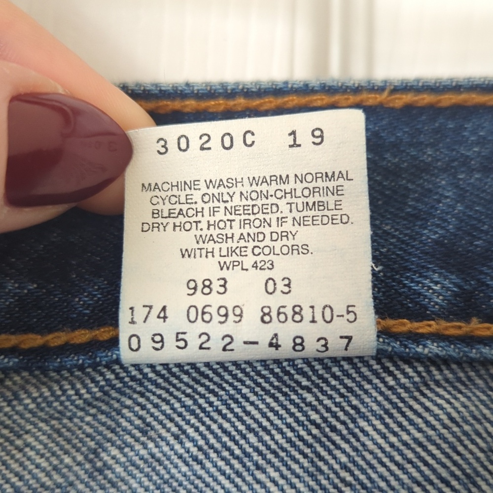 Levi's 90's Vintage 550 Dark Wash High Rise Relaxed Fit Tapered Leg Mom Jeans 18 - Picture 9 of 15